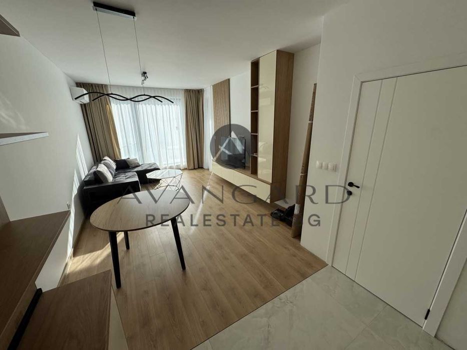 Продава се Двустаен апартамент в Пловдив, Тракия - 65 кв.м за 1240 €/кв.м - Снимка #2