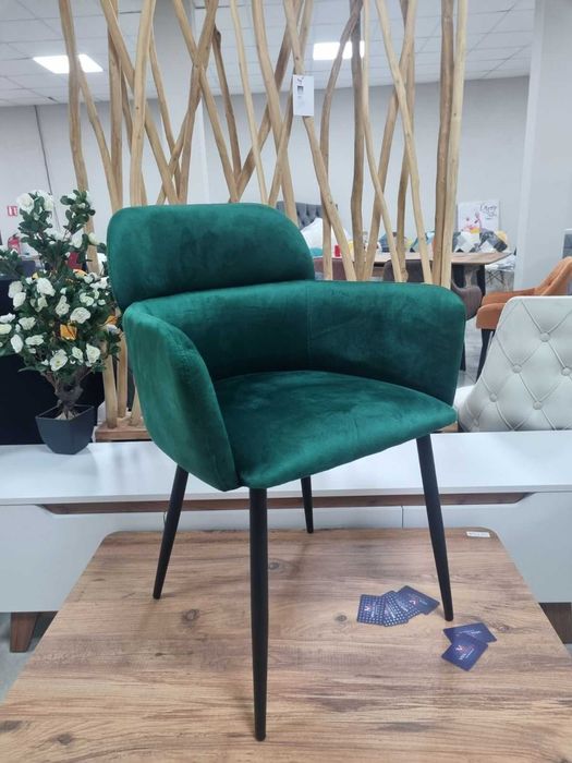 Трапезен стол Сияна зелено кадифе