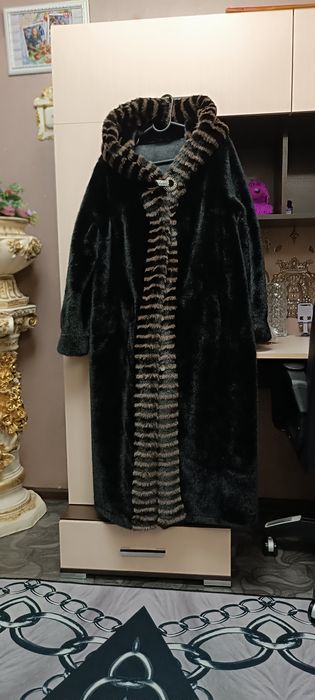 Продам шубу (новая)