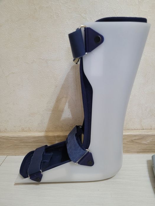 Продам лангетту б/у. Размер 38 -42