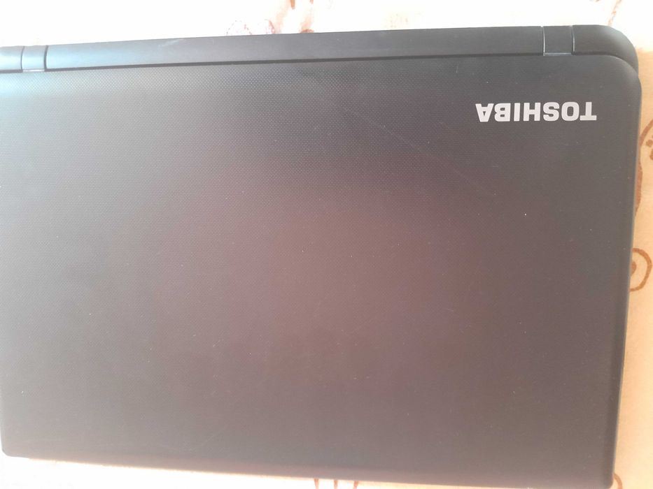 Laptop Toshiba I3 Quad Core/SSD 240GB/Ram 8GB DDR3/ 15.6 Inch/Cam HD