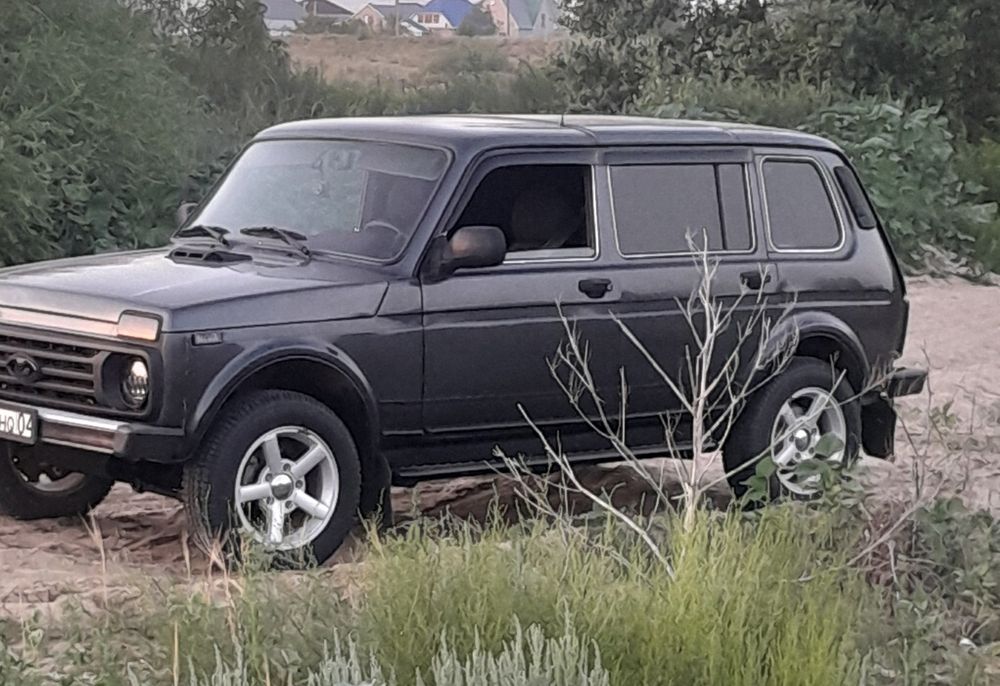 Продам ниву в хорошем состоянии.