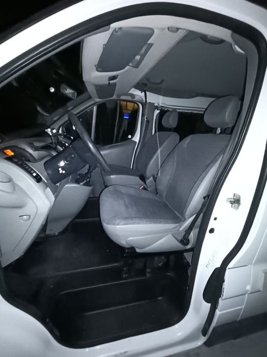 Renault Trafic 2.0 dci camper acoperis rabatabil