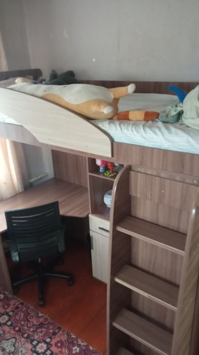 Продам двухъярусную кровать
