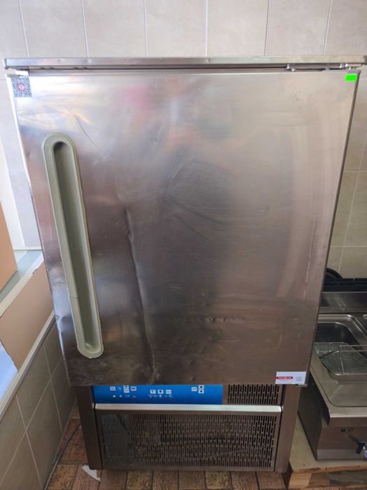 Професионален шоков охладител Friginox — 10 тави