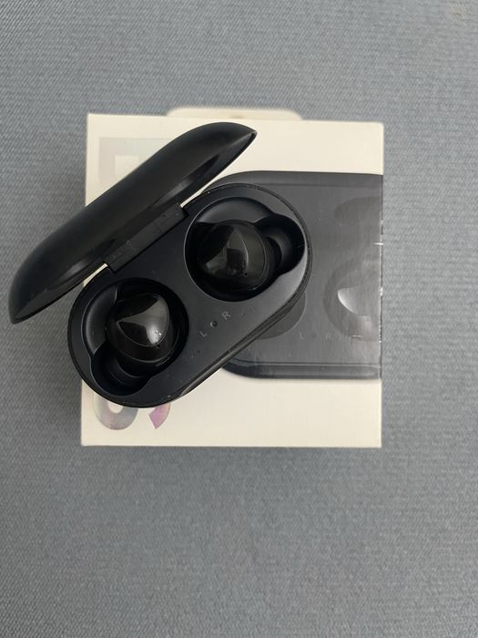 Наушники Samsung Buds