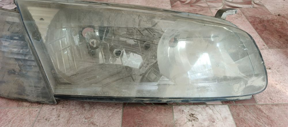 Фары на камри 25