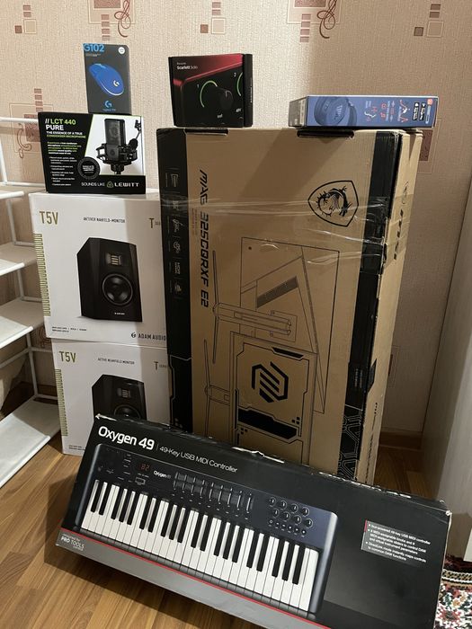 Студия звукозаписи / Ovoz yozish studiyasi / adam,focusrite,lewitt