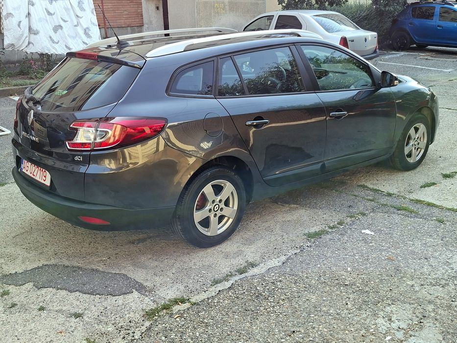 Renault Megane 1.5 Diesel 110 cp 2012 euro5 recent adus
110 Cp,6 trepte. 
Recent adusă