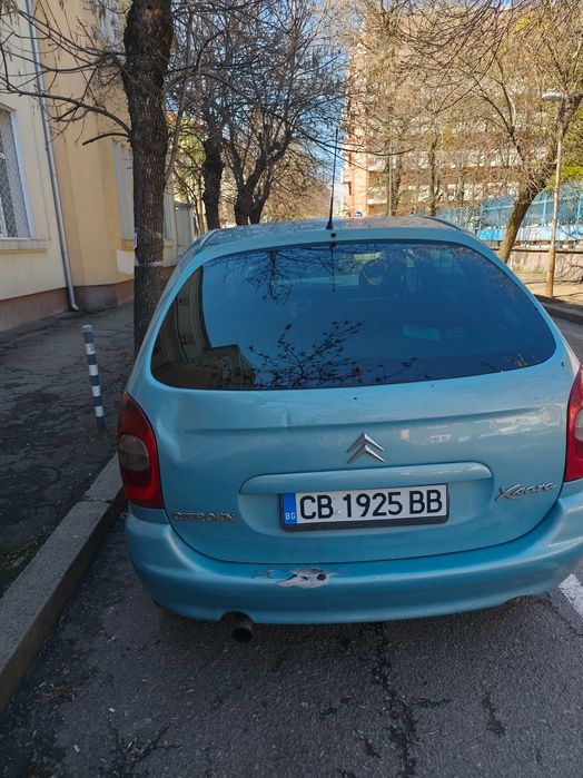 Автомобил Ситроен Ксара Пикасо
