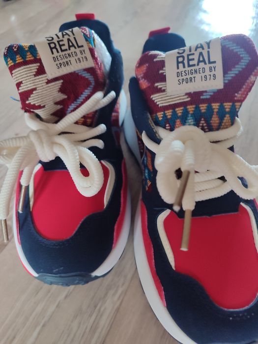 Новые брендовые кроссовки