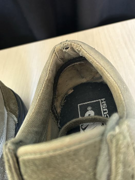 Adidasi Vans kaki