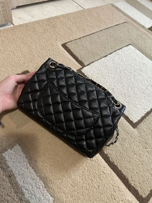 geanta chanel foarte buna