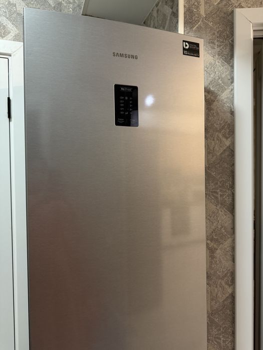 Продам холодильник