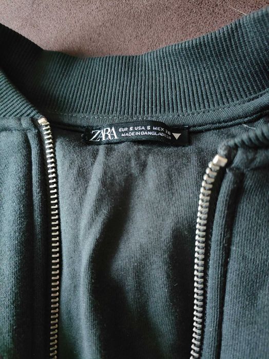 Бомбер зипка Zara
