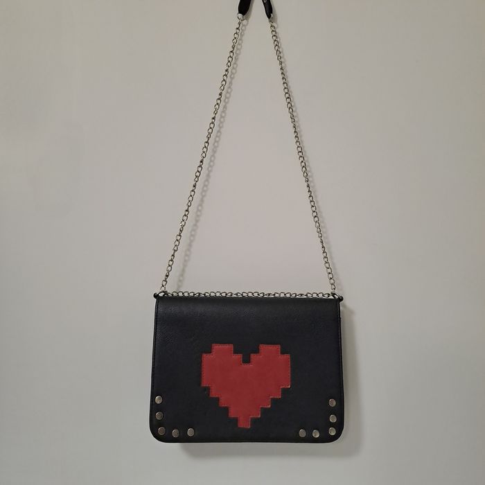 Дамска чанта през рамо