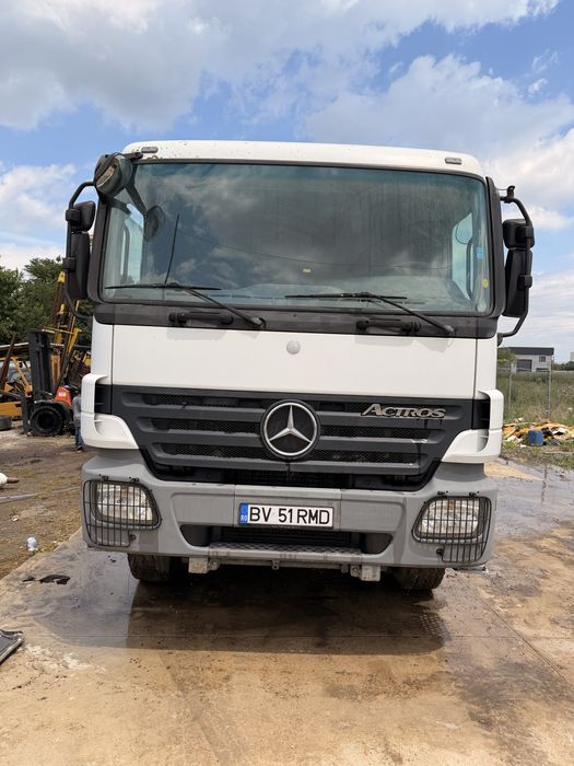 De vanzare basculanta mercedes actros 4141