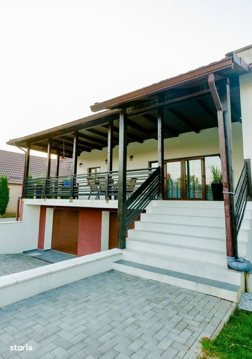 Casa de vanzare zona Jelna