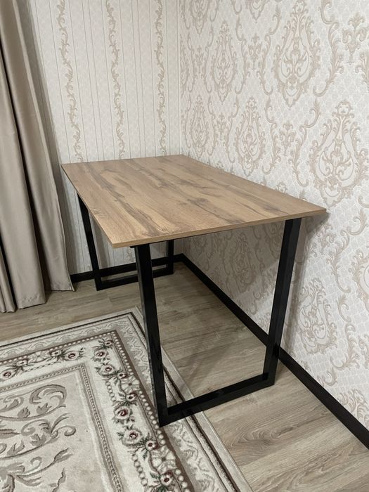 Стол компютерный, игровой.