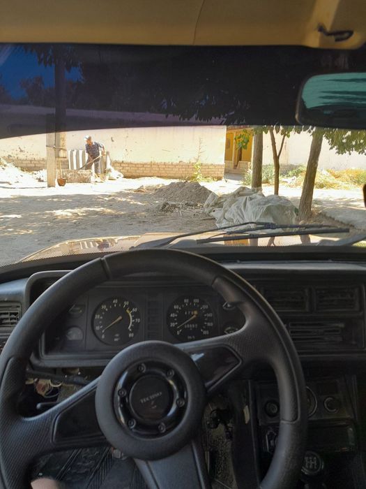 Vaz jiguli 2107 sotiladi