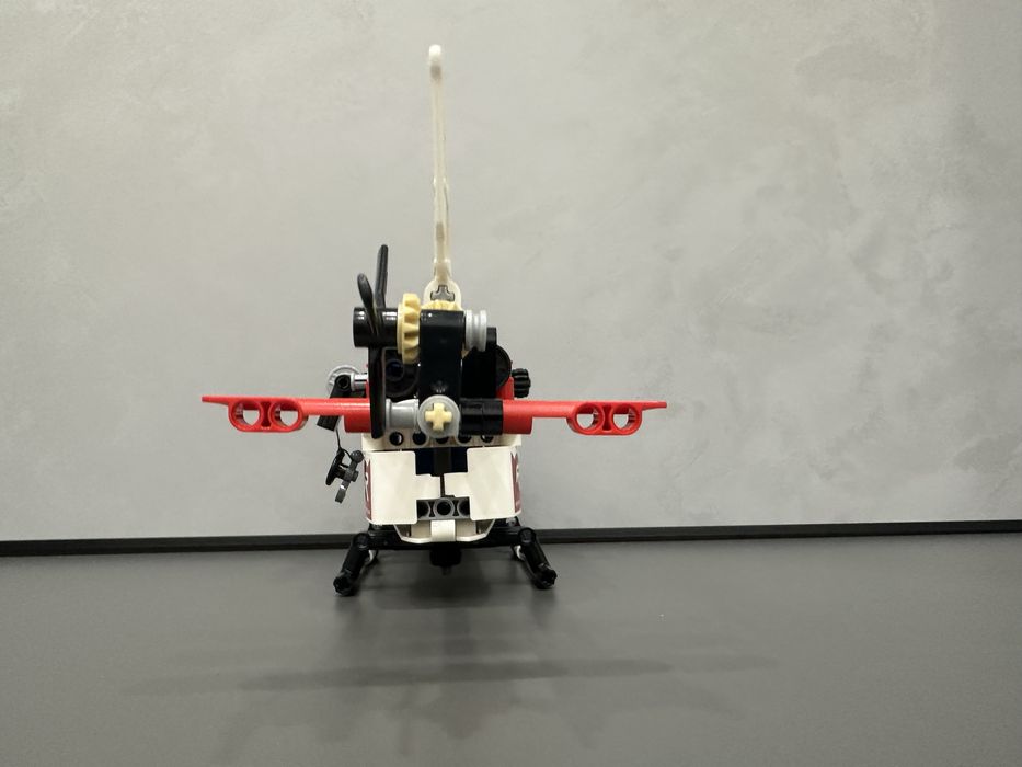 42092 Лего Техник Вертолет