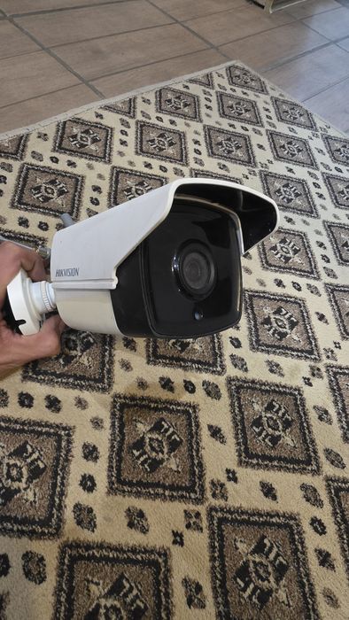 DVR Hikvision и 7 камери