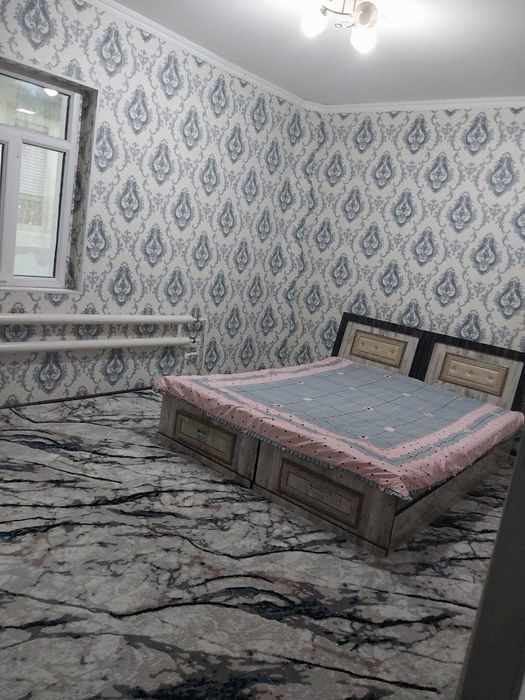 Сдается 1 комнатная квартира 
С обстановкой в горде Алмалыке