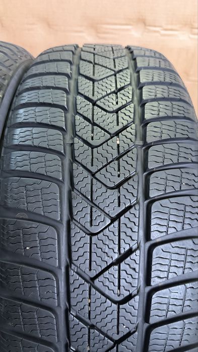 205/60/16 M+S 2 buc Pirelli SottoZero Seal Inside