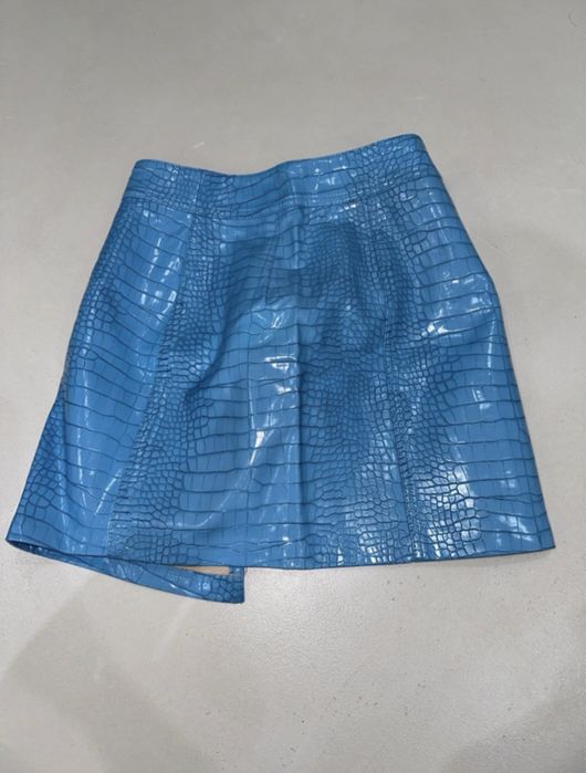 Fusta albastra din piele ecologica cu print de crocodil