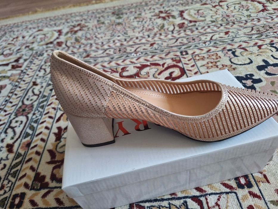 Новый туфли рр 41 маломерка