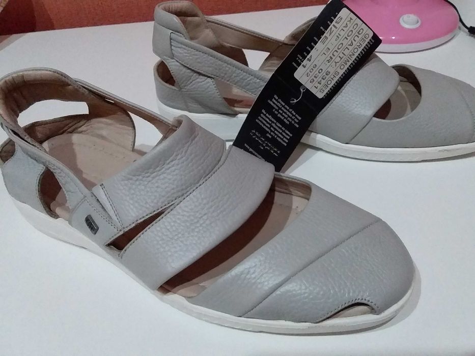 Сандалии 41р. Кожа.