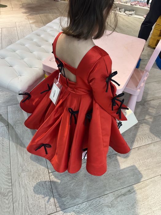 Продам шикарное платье