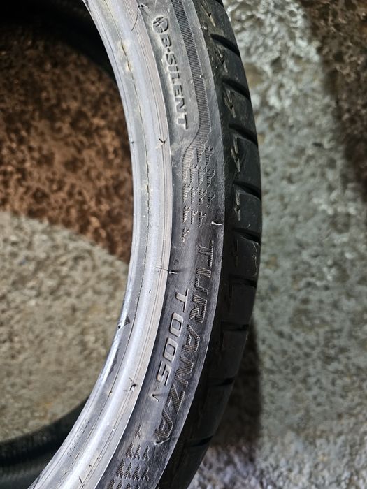 1x 255 40 20 vara bridgestone