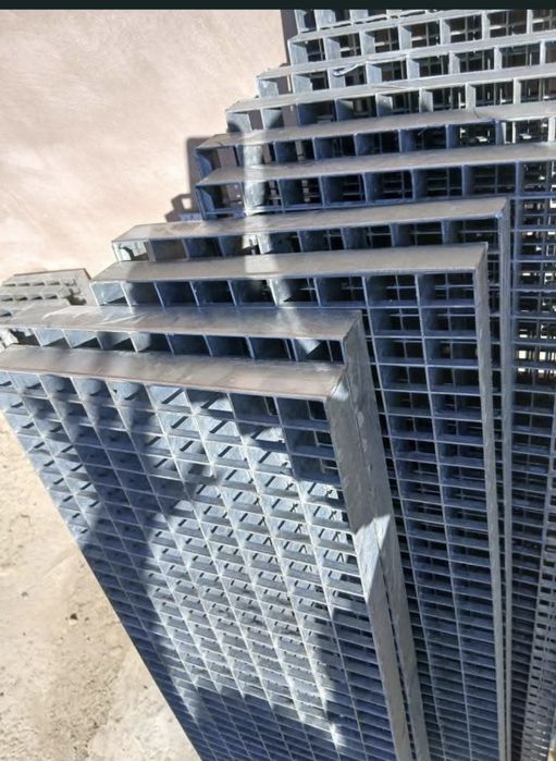 Trepte galvanizate