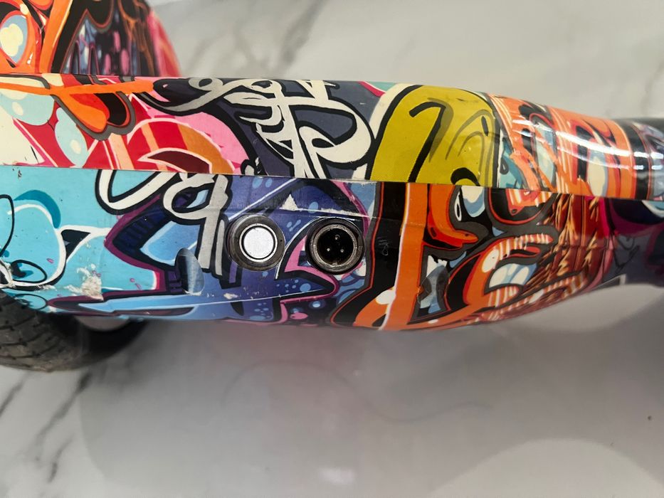 hoverboard cu bluetooth si luminite