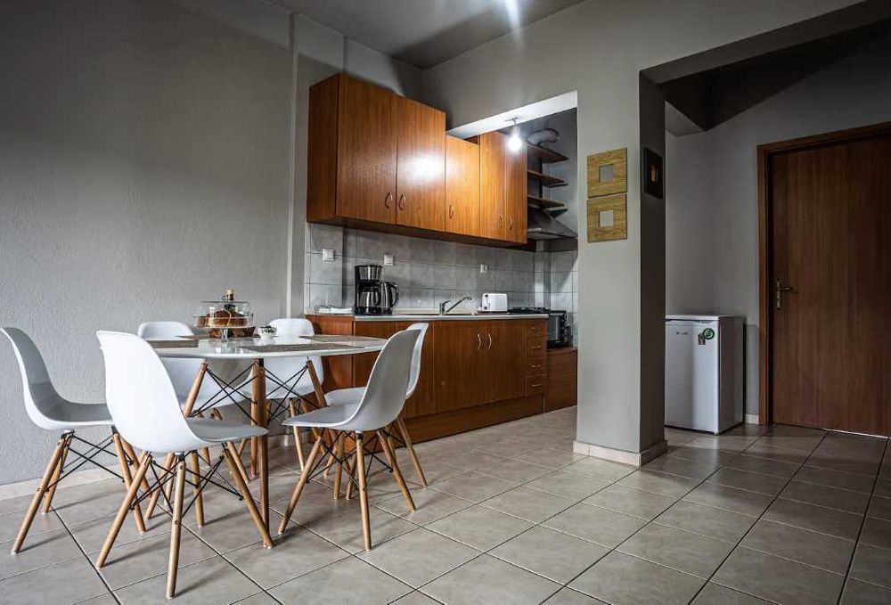 Дава се под наем Едностаен апартамент в Пловдив, Христо Смирненски - 38 кв.м за 198.9 € - Снимка #2