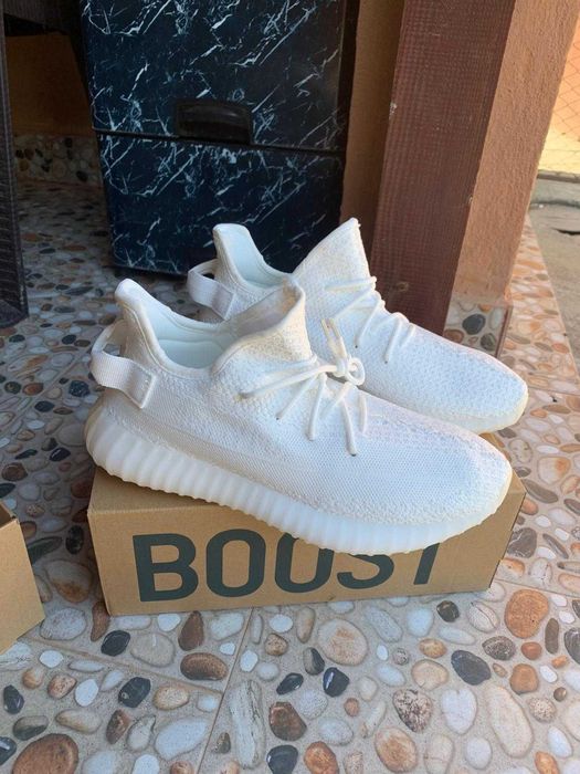 adidasi yeezy boost 350