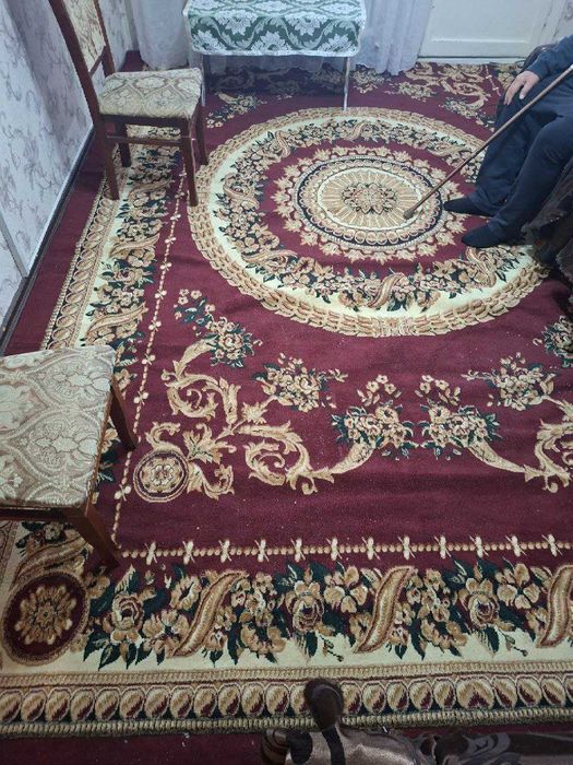 Продаётся ковёр 4 "5