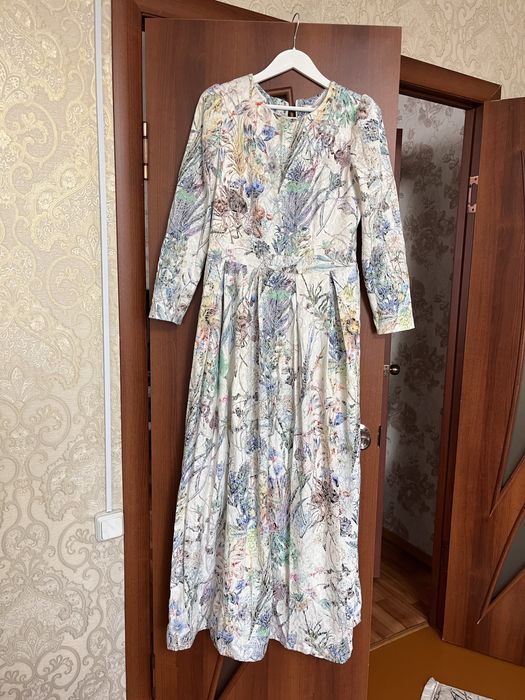 Продам модельное  красивое  платье