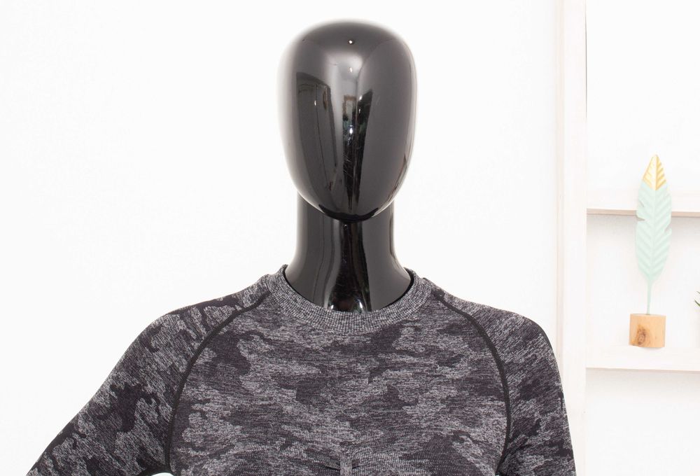 Gymshark дамски кроп топ къс с дълъг ръкав камофлаж отвори на гърба S