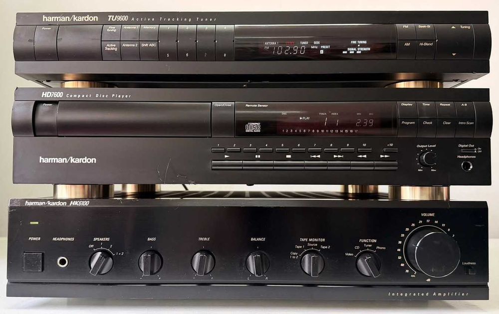 Linie Audio Top Harman Kardon – Amplificator HK6100 + CD HD7600 + TU9600 – Componente Rare