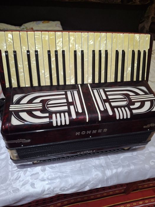 Acordeon Hohner 120 de basi acordat Bandon de duciu de la constanta preț  1600 lei