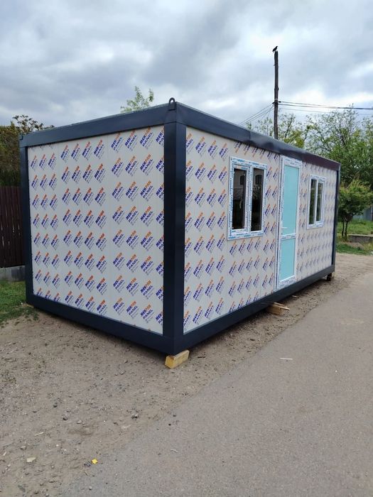 Vand container modular cu dimensiuni standard   cu panou sandwich