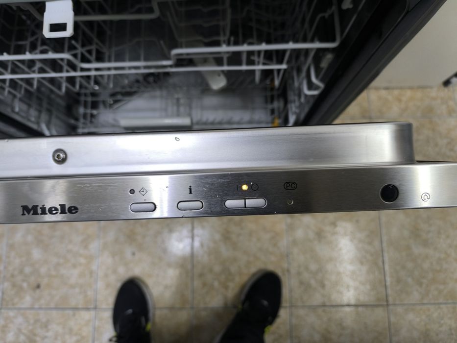 Съдомиялна Miele G 1872 SCVI за вграждане на 60см.