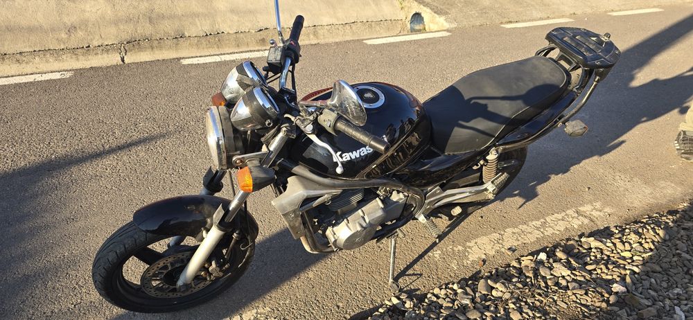 Motocicleta Kawasaki ER500A