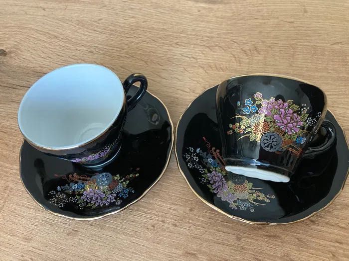 Японски костен порцелан