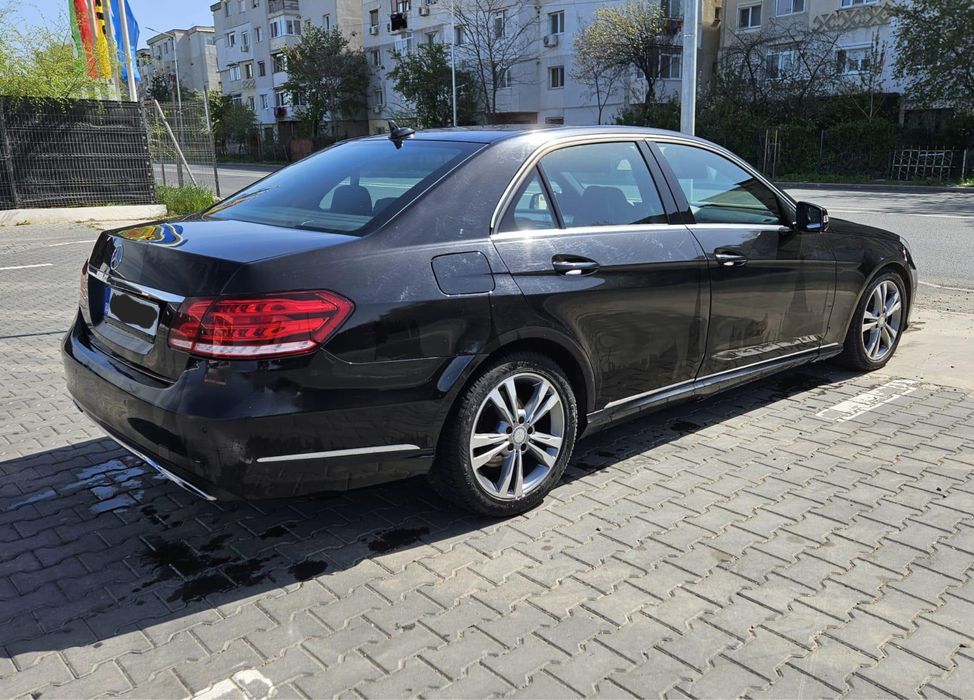 MERCEDES-BENZ E-Class 0 — imagine 4