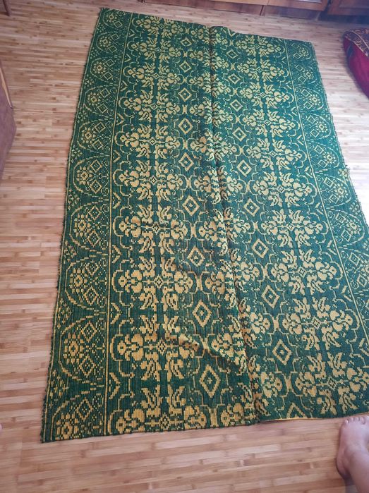 Velință/macat țesută la război