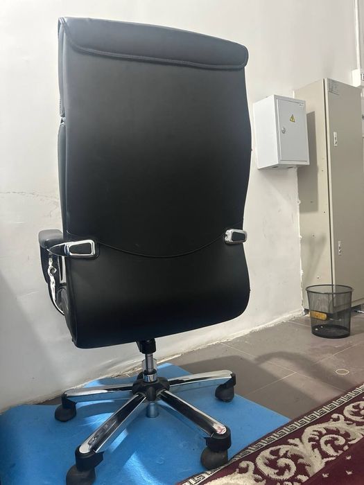 Продаб офисное кресло