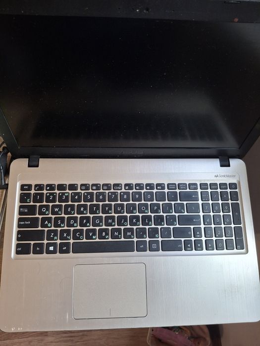 Продаю ноутбук б/у Asus